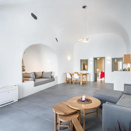 Villa Veneston Fira (Santorini)