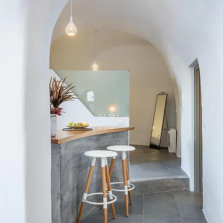 Villa Veneston Fira (Santorini)