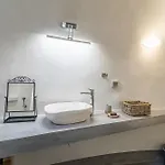 Villa Veneston Fira (Santorini)