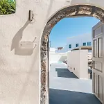 Veneston Fira (Santorini)
