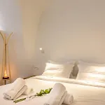 Villa Veneston Fira (Santorini)