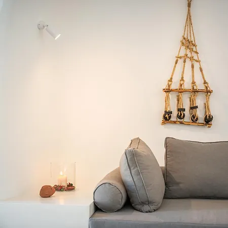 Villa Veneston Suites, Kapari