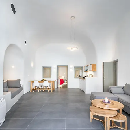 Veneston Suites, Kapari * Fira (Santorini)