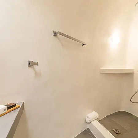 Villa Veneston Fira (Santorini)