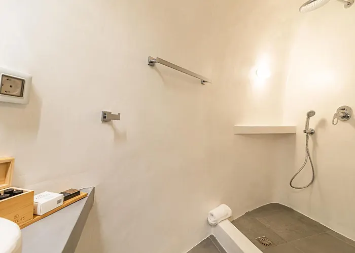 Villa Veneston Fira (Santorini)