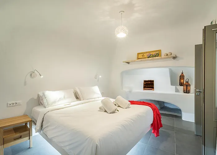 Villa Veneston Fira (Santorini)