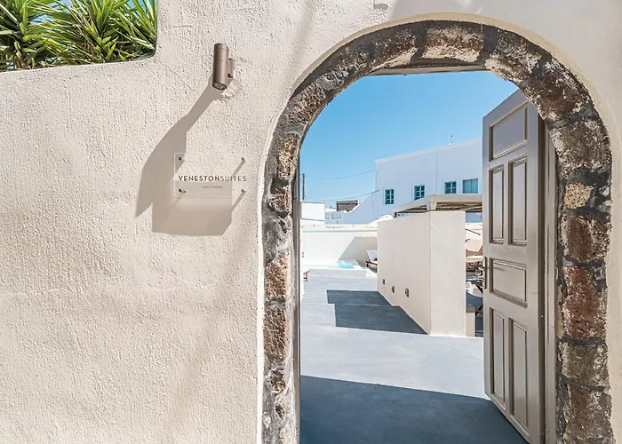 Veneston Fira (Santorini)