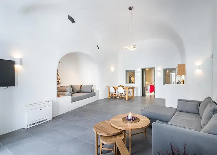 Villa Veneston Fira (Santorini)